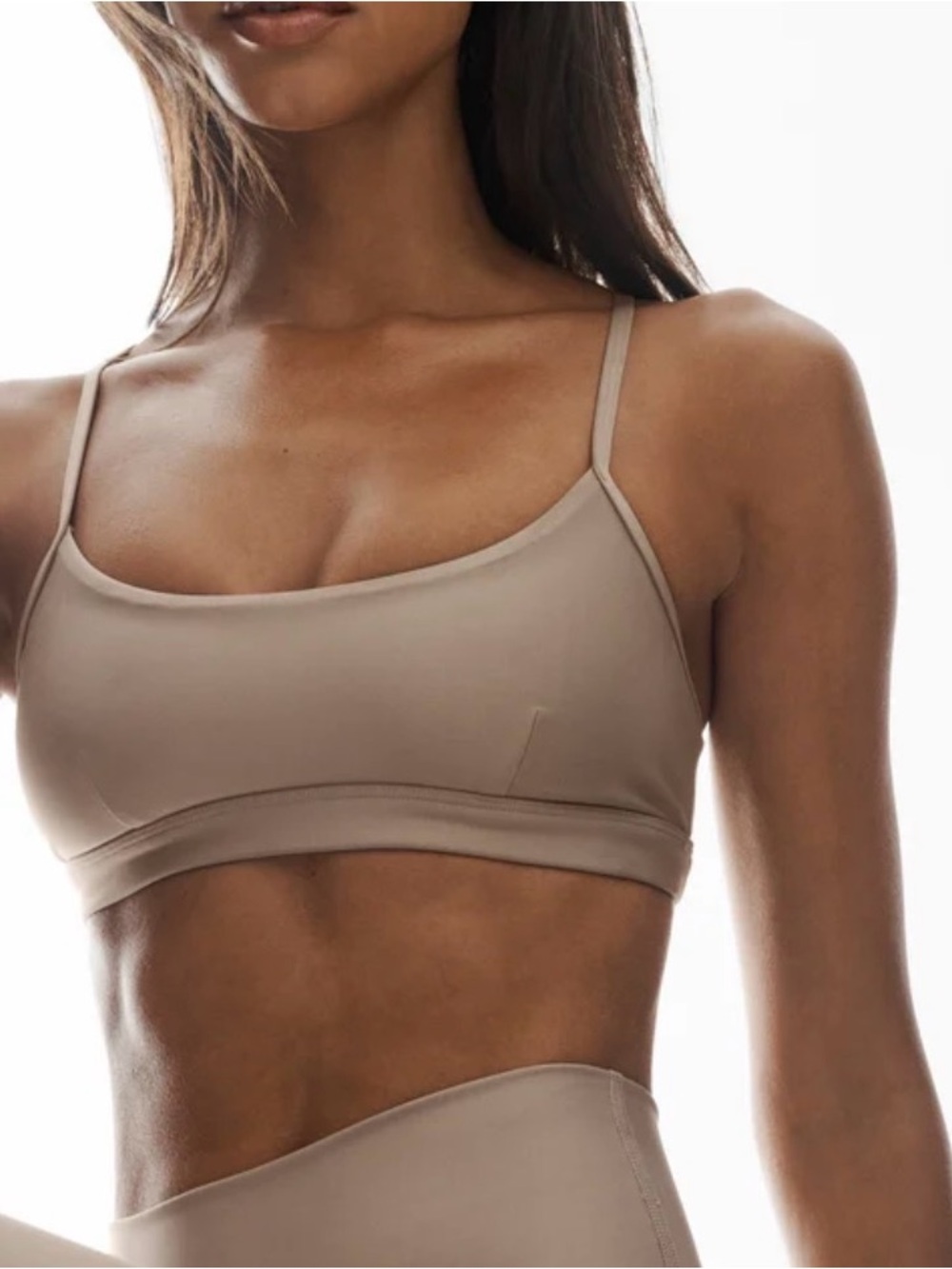 ALO Yoga Airlift Intrigue Bra in Gravel Scoop Bralette with Thin Straps